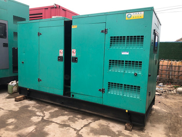 七台河怎样合理控制磷酸铁锂蓄电池的充放电倍率以延长其使用寿命？